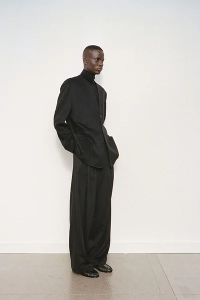 Look 10
